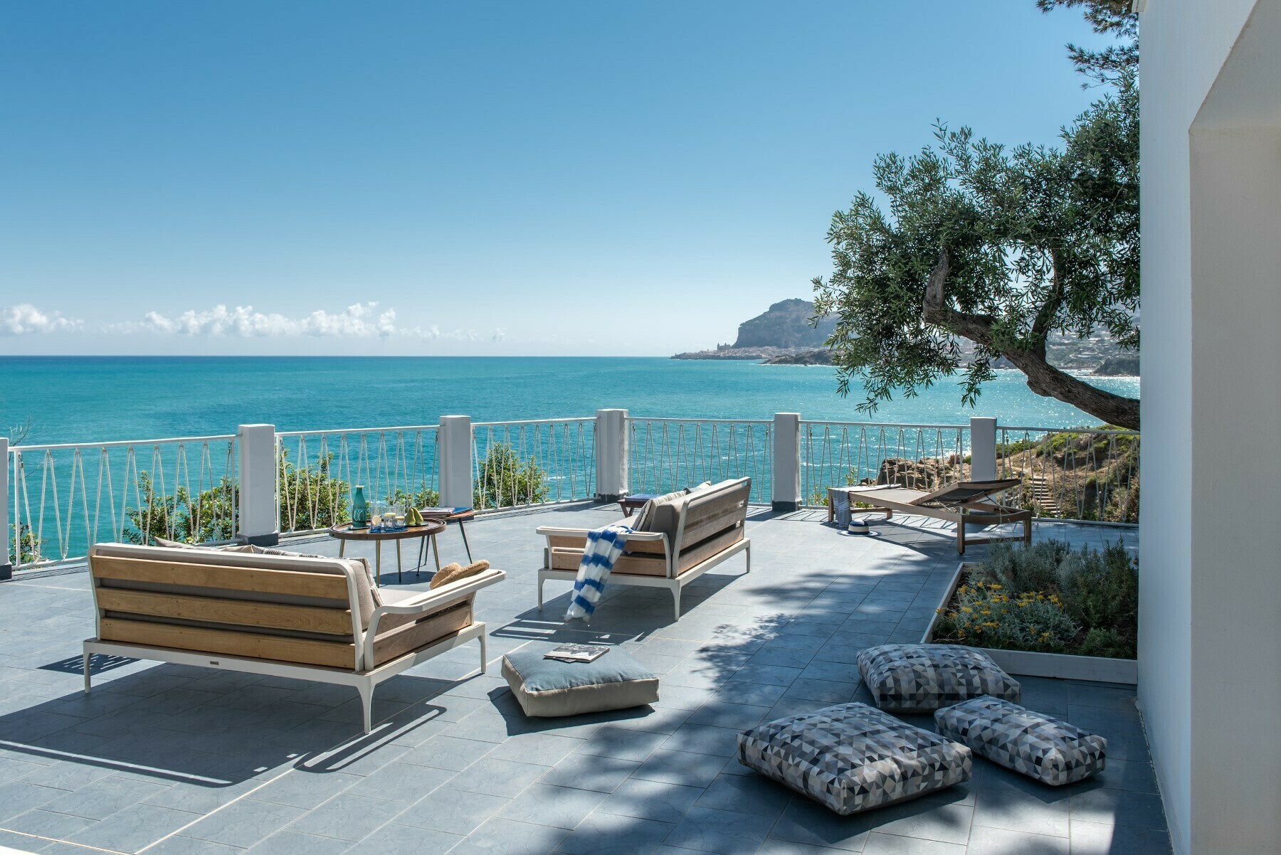 Sicily villa settefrati terrace
