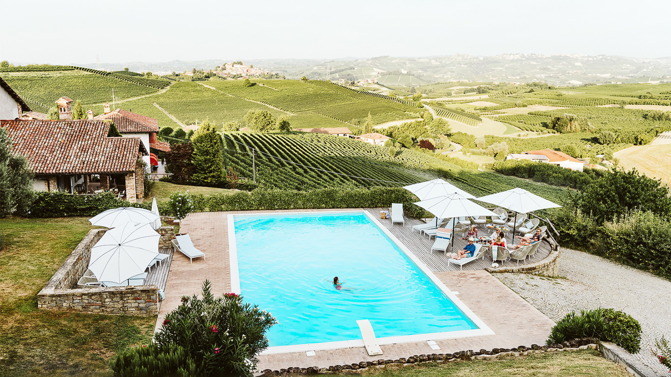 Piedmont alba estate pool